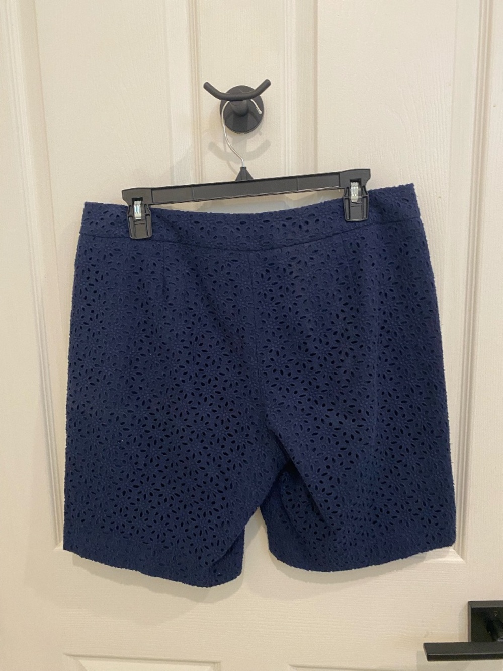 Women's Navy eyelet Bermuda Shorts, size 10 Saint Tropez West